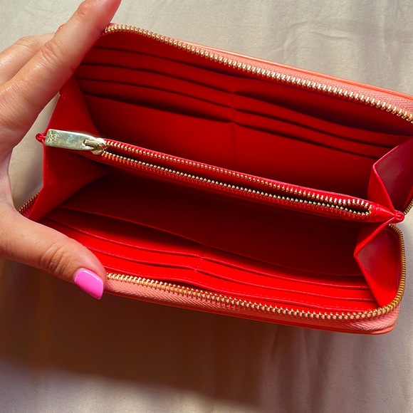 Christian Louboutin Studded Leather Continental Wallet Pink Coral Gold Excellent - Picture 6 of 6